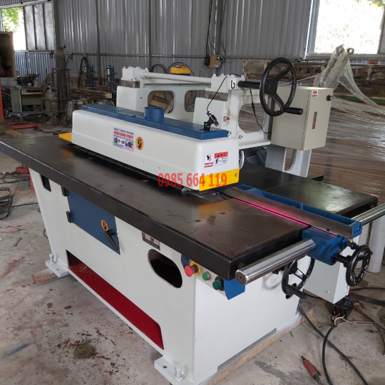 Máy lipsaw lưỡi dưới