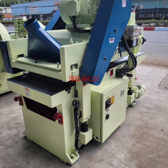 máy bào 2 mặt dao xoắn good tek  - máy bào