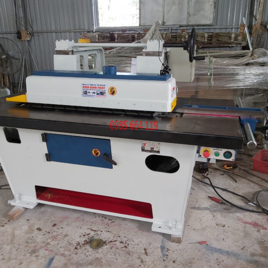 Máy lipsaw lưỡi dưới