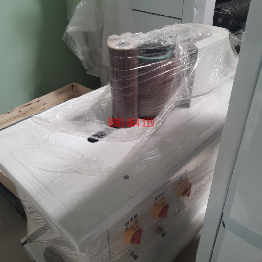máy chà nhám chổi sơn