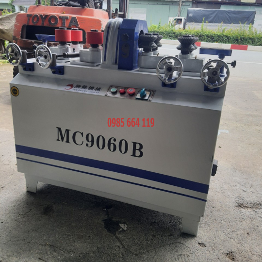 máy tiện cây tròn - KDP