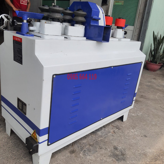 máy tiện cây tròn - KDP