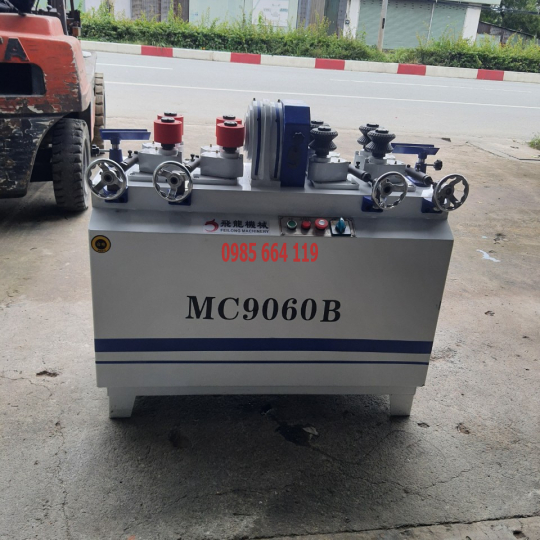 máy tiện cây tròn - KDP