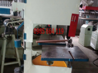 Máy cưa lưỡi