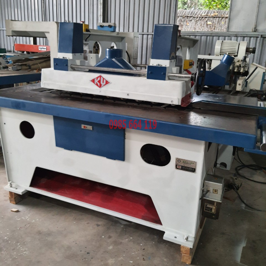 máy cưa rong lưỡi dưới tải nặng