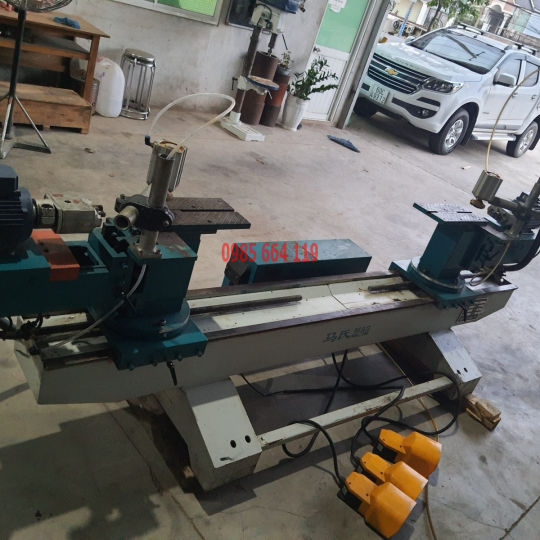 máy khoan ngang 2 đầu chuyen vai giường