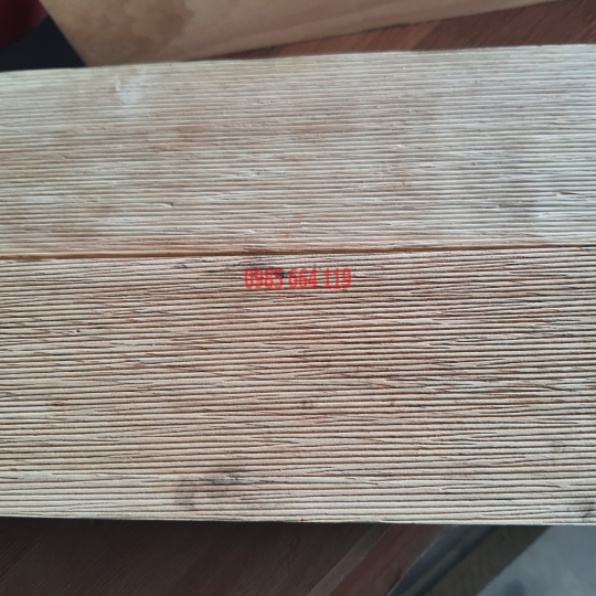 máy ép vân cước gỗ tự nhiên khổ 700mm