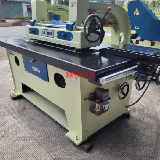 máy cưa lipsaw lưỡi dưới JO WAY đài loan