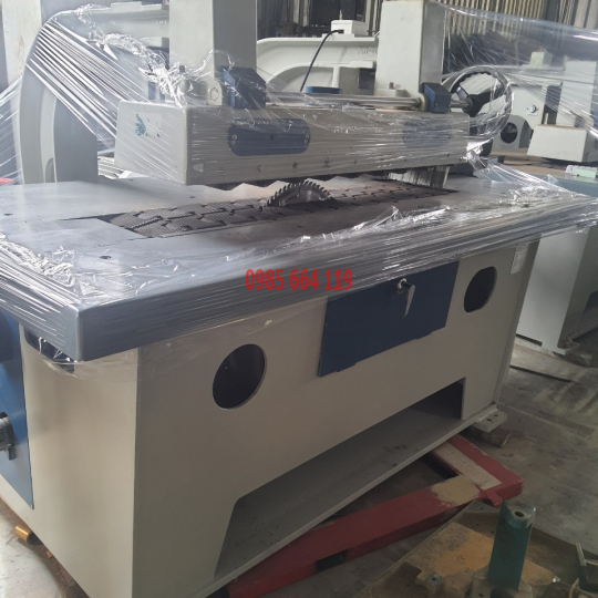 MÁY CƯA RONG LIPSO LƯỠI DƯỚI , JOWAY, ĐÀI LOAN, MOTORS 20HP