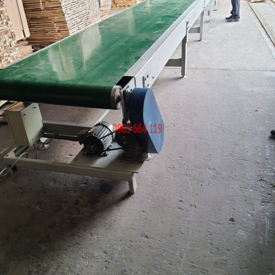 bảng tải chà nhám , đưa phôi