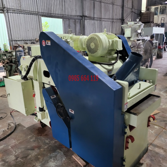 máy bào 2 mặt dao xoắn