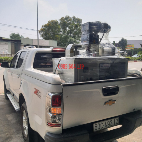 máy ép cước khung tròn có gia nhiệt
