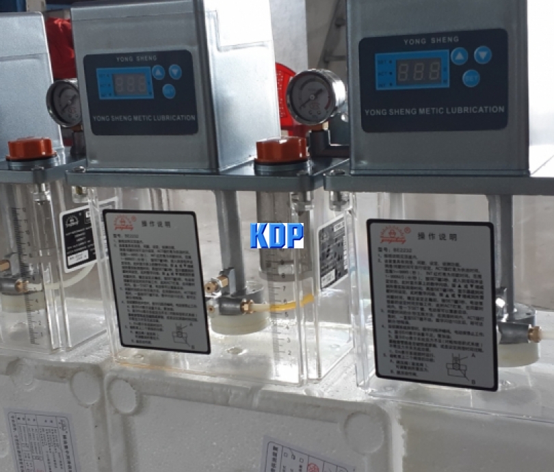 bơm nhớt điện tử