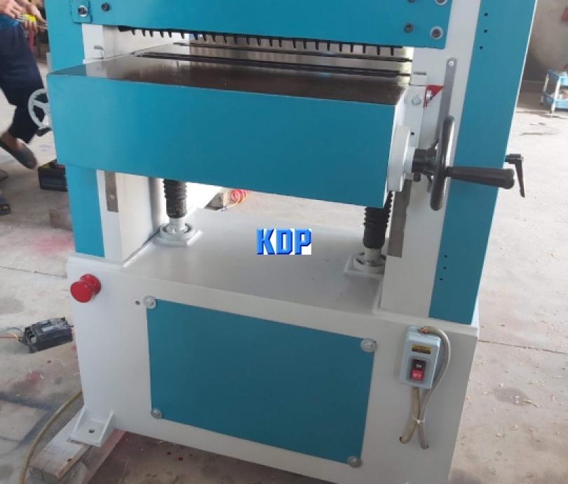 máy bào cuốn 4,5 tấc