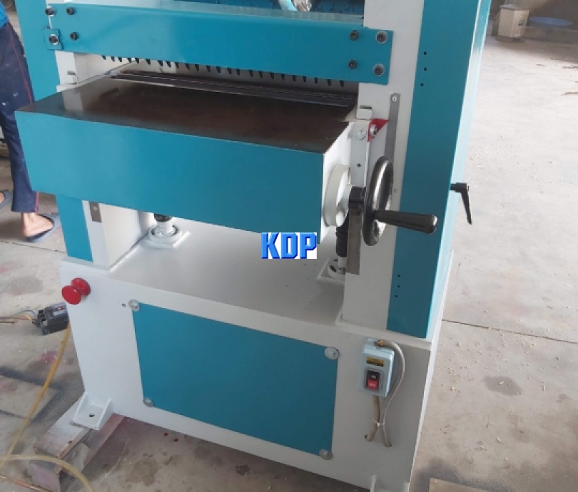 máy bào cuốn 4,5 tấc