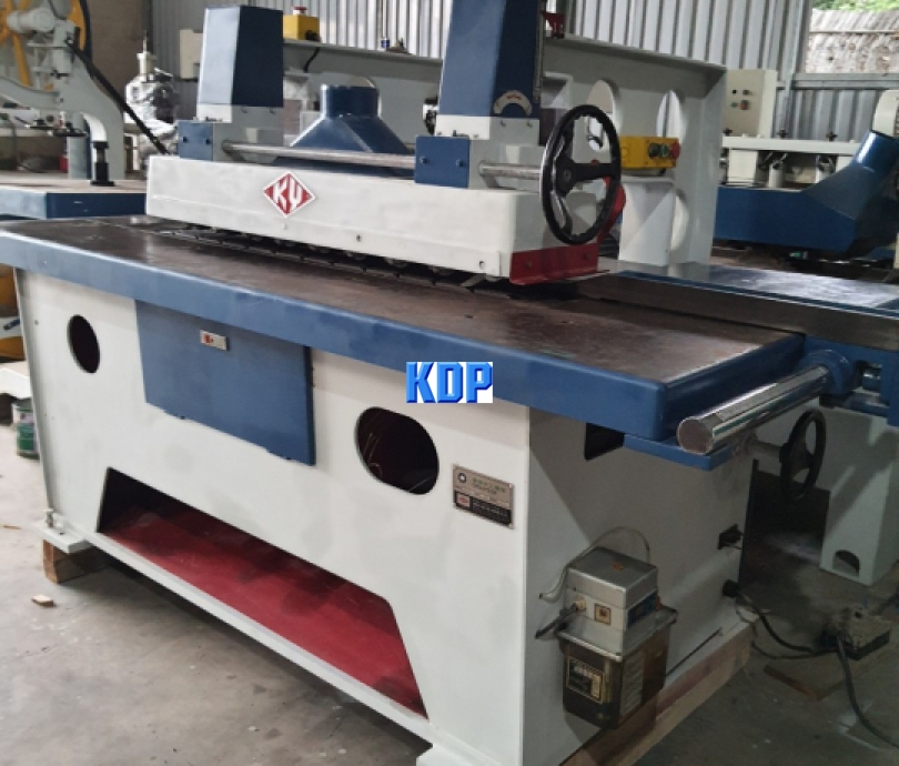 máy cưa rong lưỡi dưới tải nặng