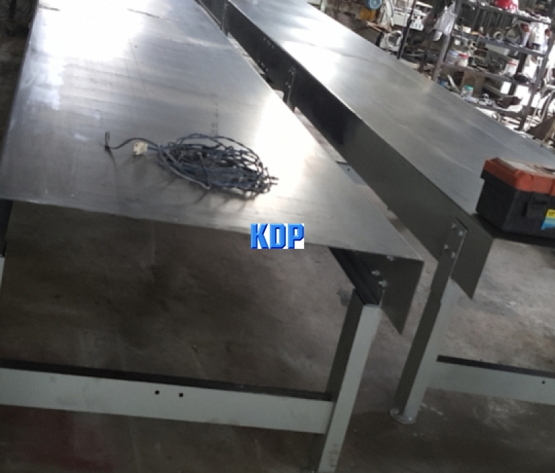 bảng tải chà nhám , đưa phôi băng tải bình dương