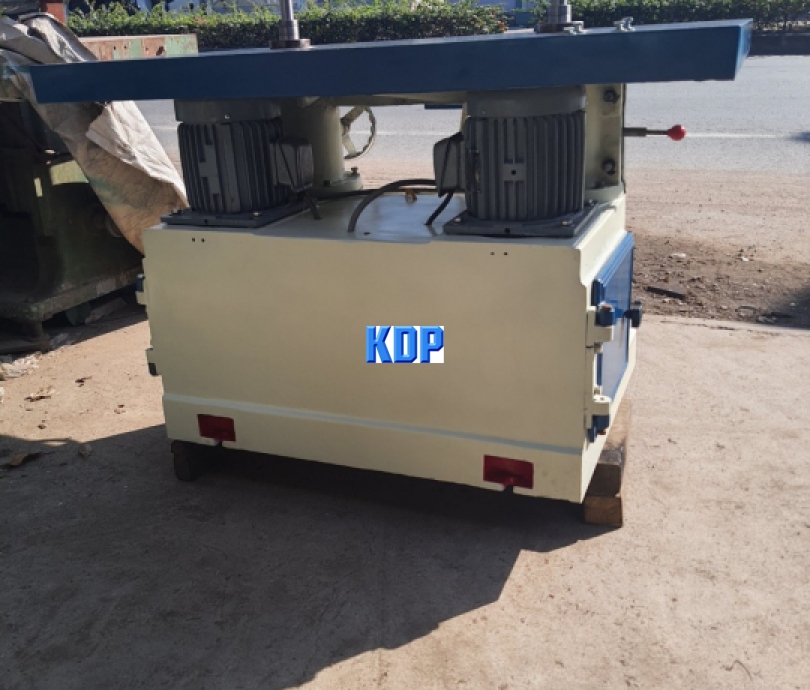 MÁY TUBI 2 TRỤC ĐÀI LOAN