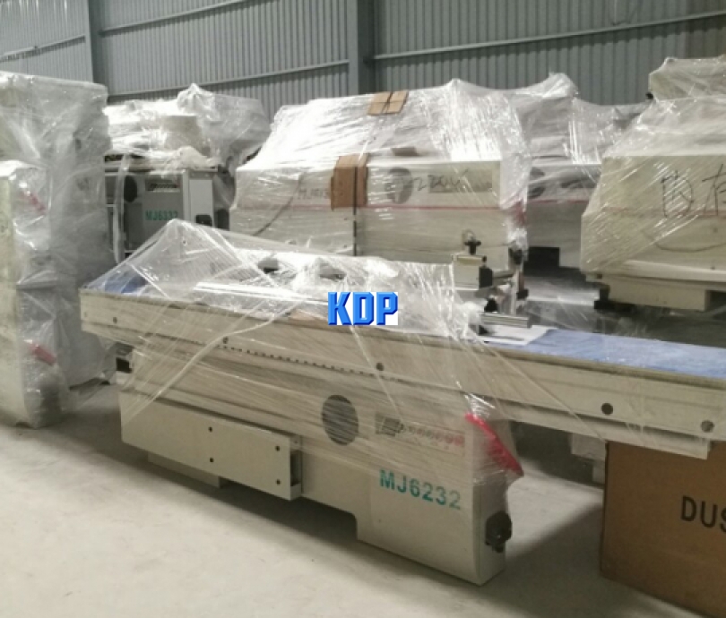 CƯA BÀN TRƯỢT BÀN 3,2M VÀ 2,8M DÙNG ĐIỆN 3FA 380V VÀ 1FA 220V