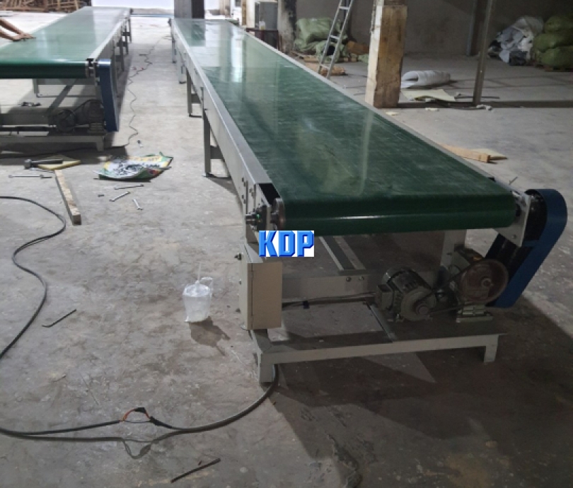 bảng tải chà nhám , đưa phôi băng tải bình dương