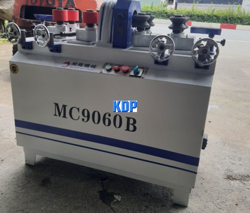 máy tiện cây tròn - KDP