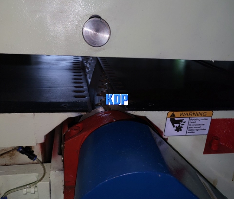 máy bào 2 mặt dao xoắn