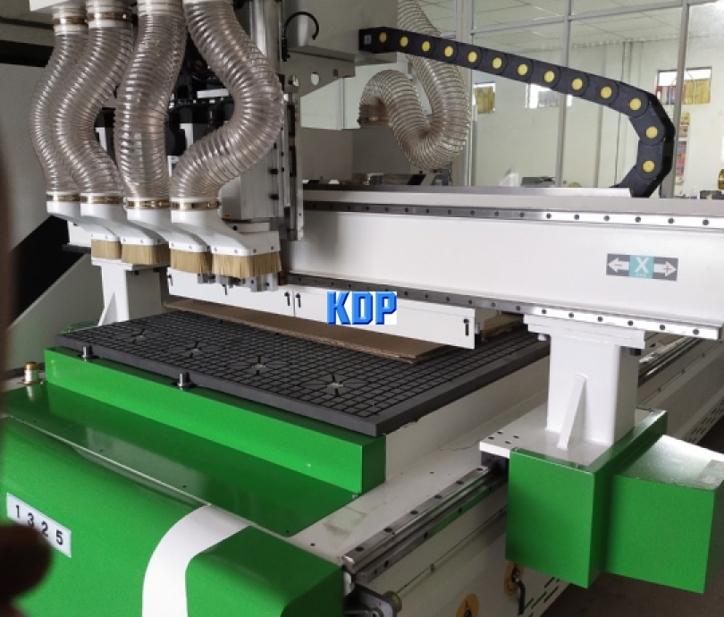 máy cnc 4 đầu
