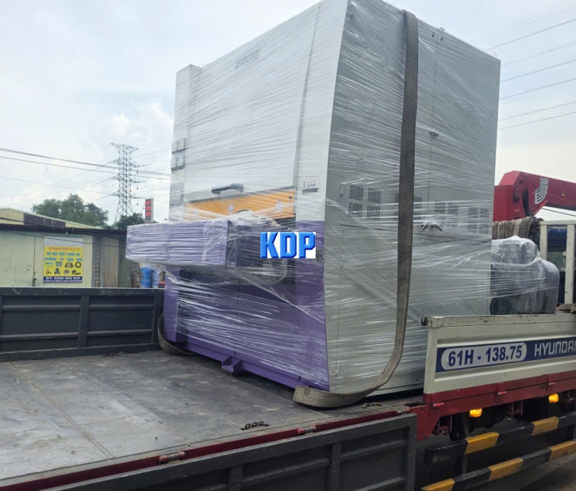 MÁY CHÀ NHÁM THÙNG 1,3M CÓ TRỤC BÀO